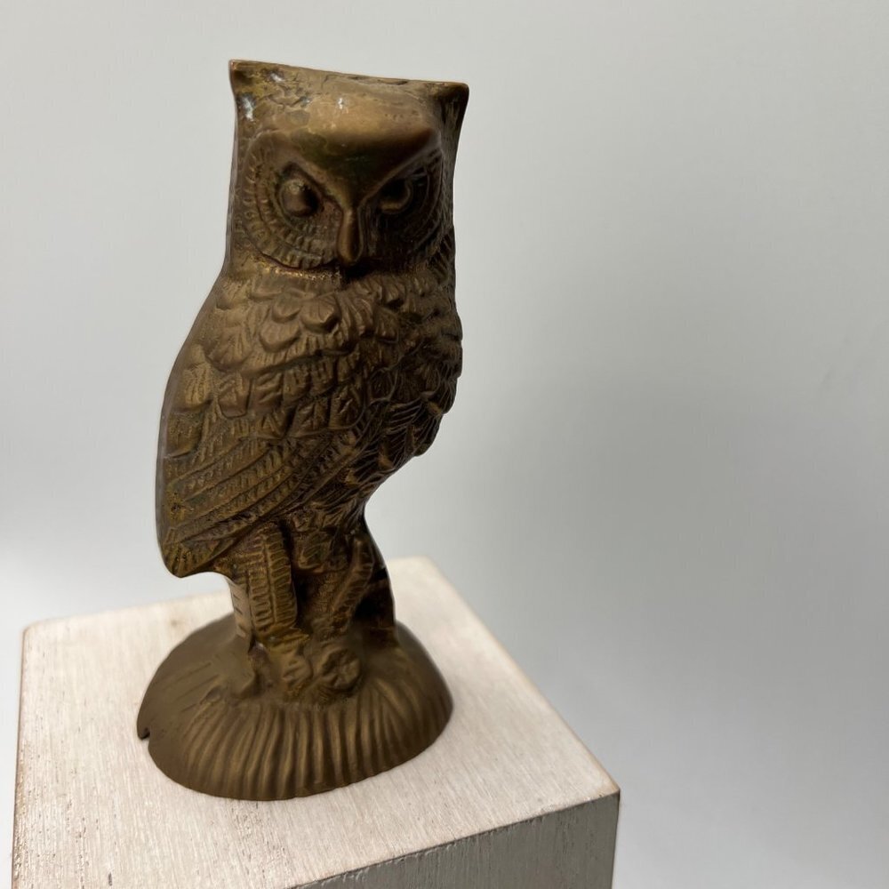 Red Mill Mfg. Hand Crafted Owl Bird Figurine Vintage Estate Home Decor Bird